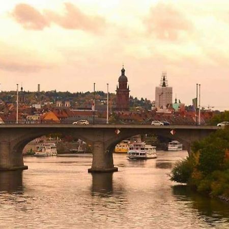 Willkommen In Wuerzburg اهلا بكم فى Willcome Bagian luar foto